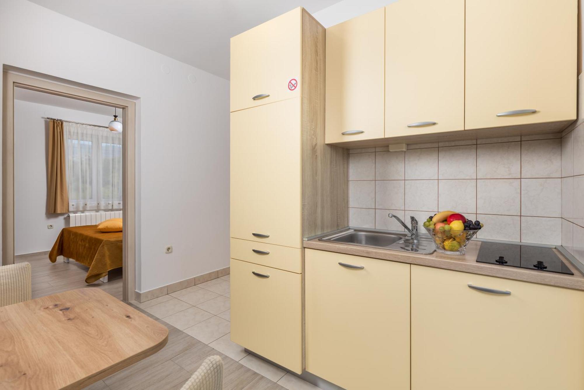 Apartments Kovacic Kraljevica Exteriör bild