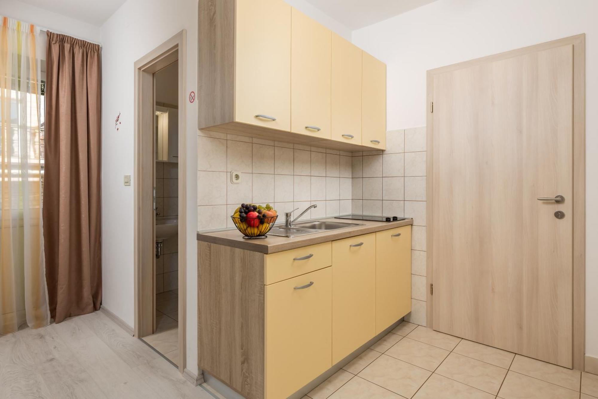 Apartments Kovacic Kraljevica Exteriör bild